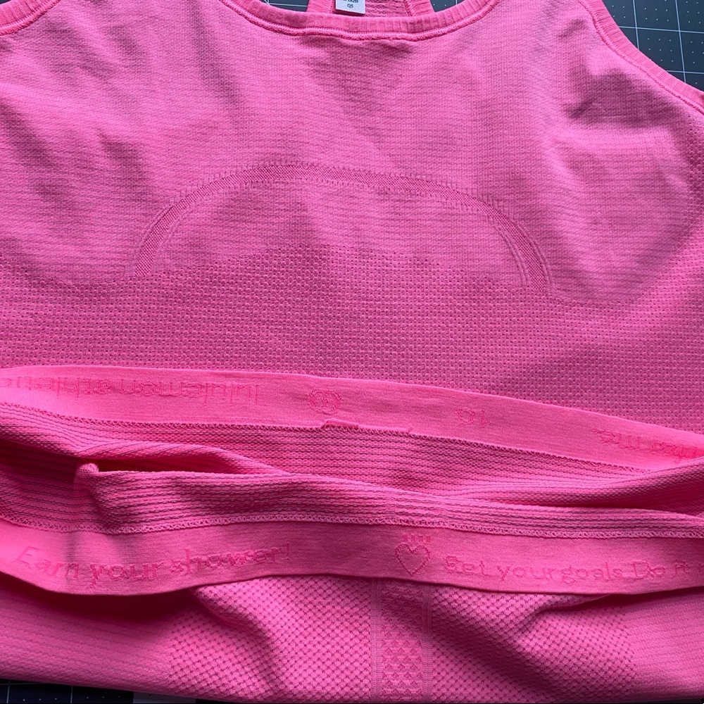 NWOT Lululemon Pink Swiftly Tech Racerback Shirt Size 10 - Picture 13 of 13